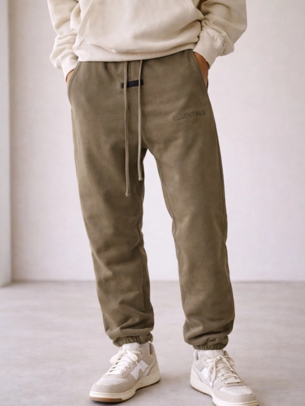 NEW Essentials Fear of God Joggers Sweatpants Wood SS22 AUTHENTIC 💯